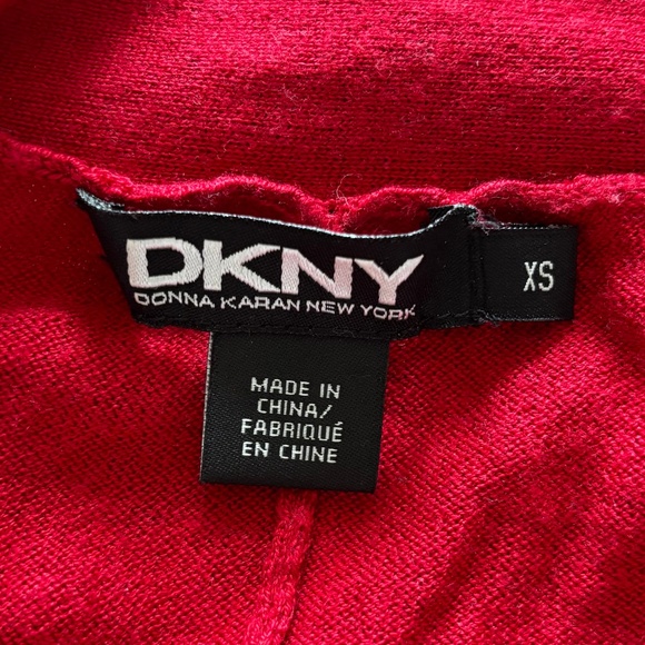 DKNY Sweater (NWOT) - Picture 11 of 11